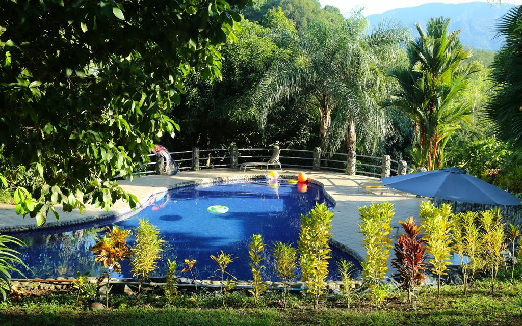 Blue Banyan Inn Quepos Eksteriør billede