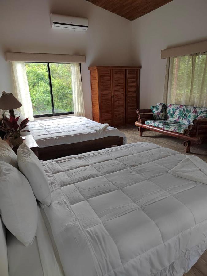 Blue Banyan Inn Quepos Eksteriør billede