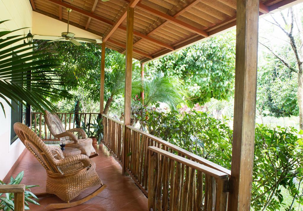 Blue Banyan Inn Quepos Eksteriør billede